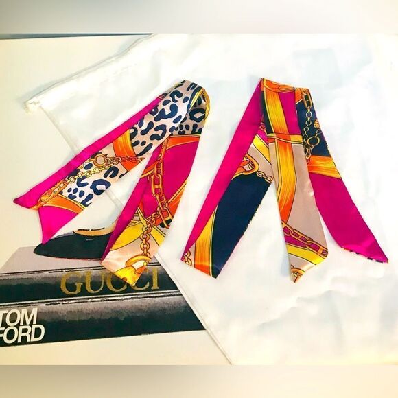 Silk Twilly Set One pair - Picture 4 of 4